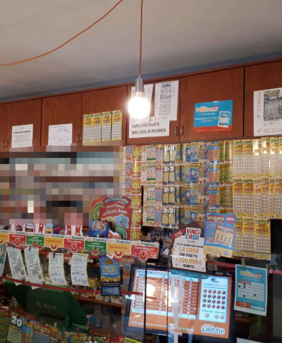 Tabaccheria Cartoleria Profumeria