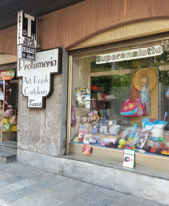 Tabaccheria Cartoleria Profumeria